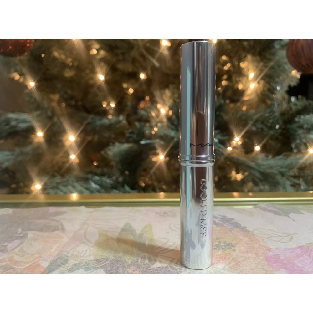 MAC Locked Kiss 24HR Lipstick #81 Gutsy - Picture 2 of 5